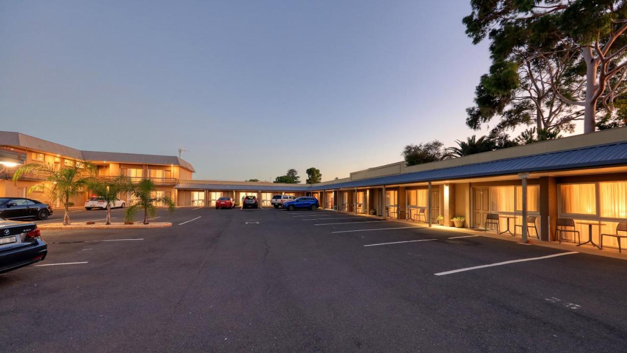 Quality Inn スワン・ヒル エクステリア 写真